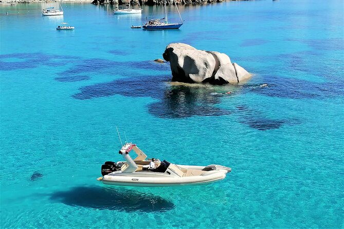 dinghy-rental-with-skipper-in-the-maddalena-archipelago