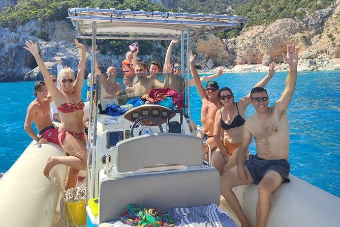 dinghy-tour-cala-goloritze-mariolu-biriala-and-grotta-del-fico