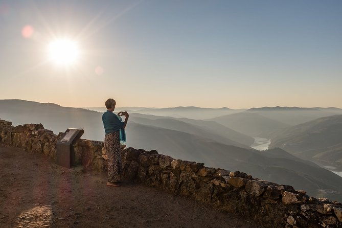 douro-full-day-tour-with-wine-tasting-and-lunch-2