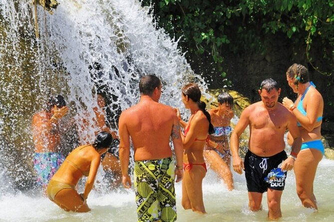 dunns-river-falls-shopping-and-lunch-2