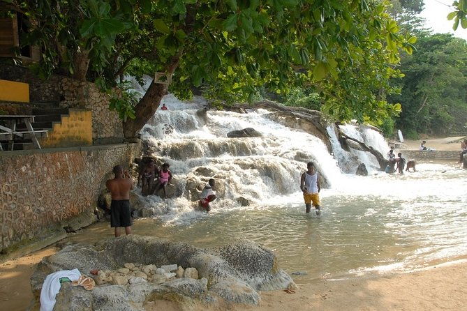 dunns-river-falls-tour-from-ocho-rios-2