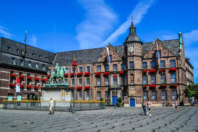 dusseldorf-in-1-day-walking-tour-audioguide-in-7-languages