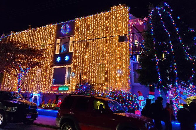 dyker-heights-christmas-lights-guided-tour