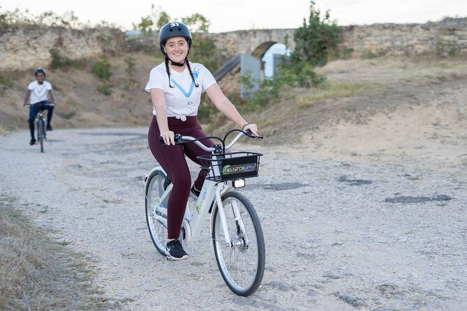 e-bike-historical-sunset-tour-in-fort-james