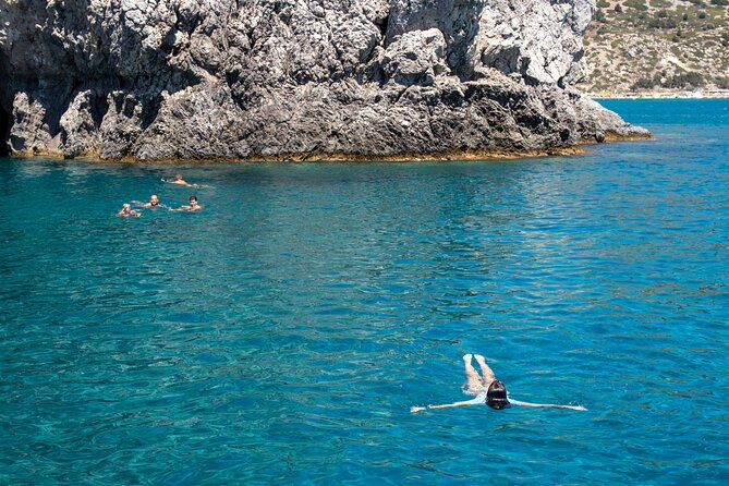 east-coast-bay-to-bay-full-day-boat-trip-with-transfers