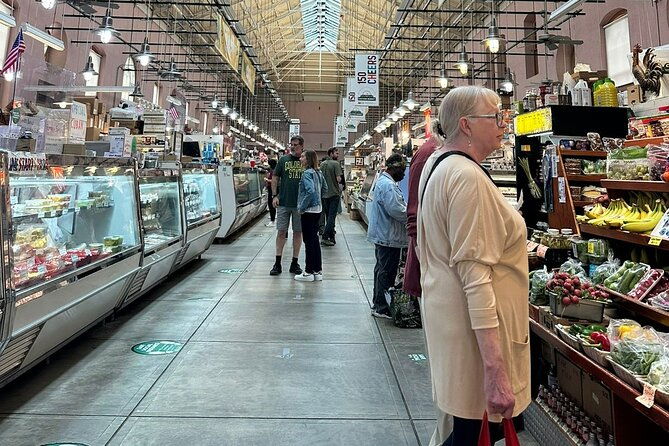eastern-market-neighborhood-food-tour-5-food-stops-dessert