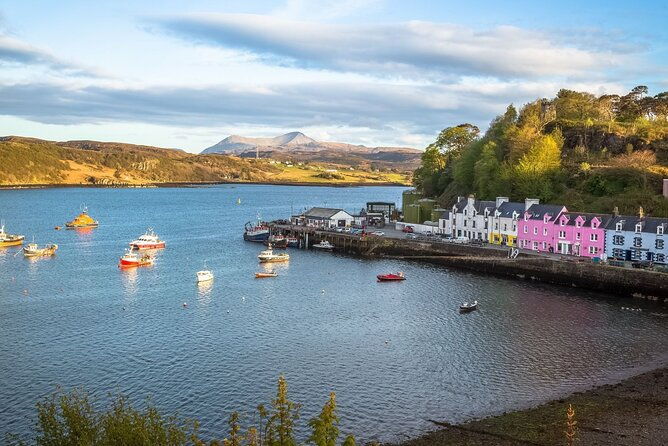 edinburgh-loch-ness-the-highlands-from-london-3-day-rail-tour