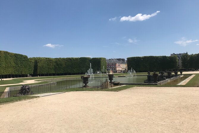 electric-2-wheeler-tour-of-the-chateau-park-and-gardens
