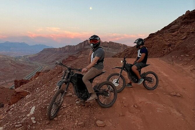 electric-dirt-bike-tour-shafer-trail-canyonlands-deadhorse