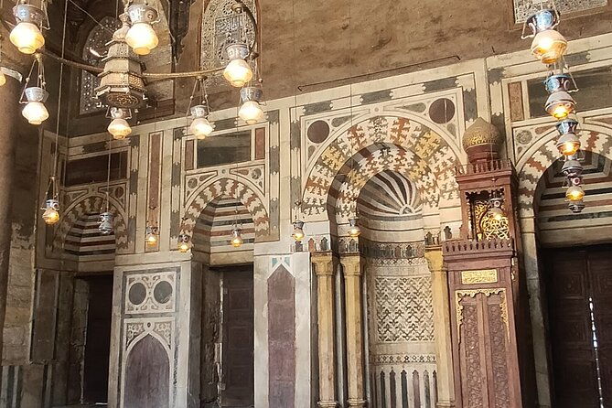 emam-elshafei-mosques-of-ala-elbayt-and-khan-elkhalili-market