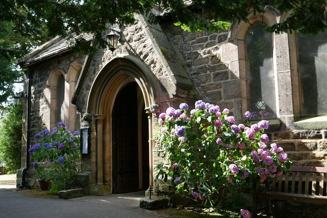 emmerdale-classic-locations-bus-tour-from-leeds