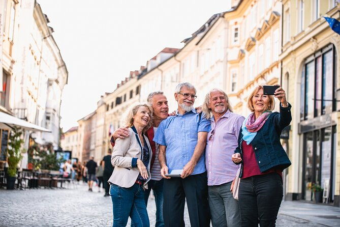 enchanting-cesky-krumlov-walking-tour-echoes-of-the-past
