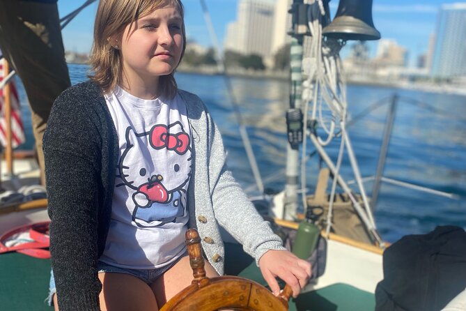 enjoy-an-unforgettable-afternoon-aboard-a-classic-sailing-yacht