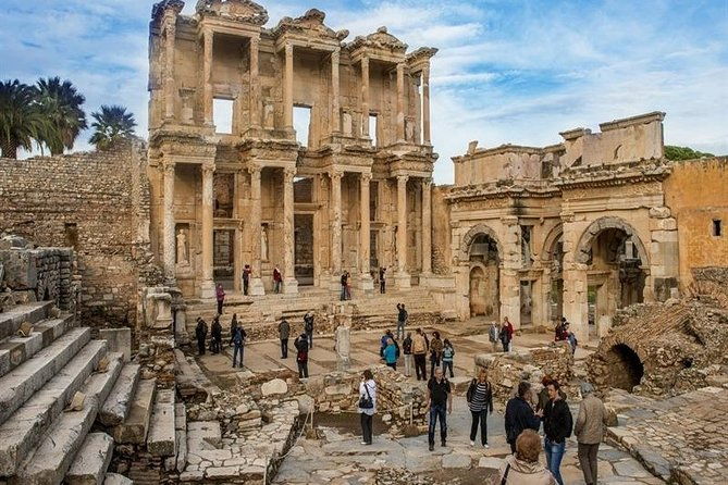 ephesus-half-day-tour-from-kusadasi-hotels-selcuk-hotels
