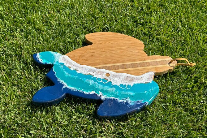 epoxy-resin-cheese-board-art-class