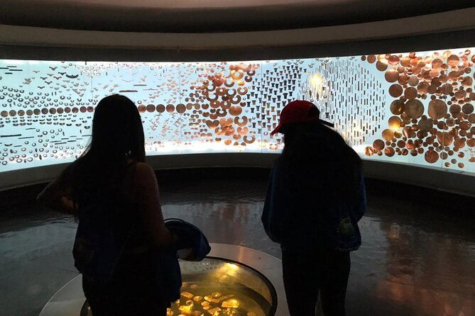 experience-bogota-visiting-monserrate-city-tour-food-and-museo-oro-or-botero