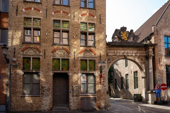 experience-the-best-of-bruges-on-a-private-tour-with-boat-ride