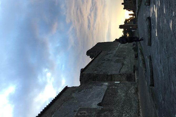 explore-and-experience-pompeii