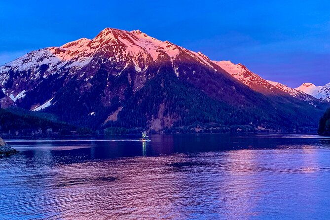 explore-beyond-the-dock-unforgettable-private-tour-in-sitka-2