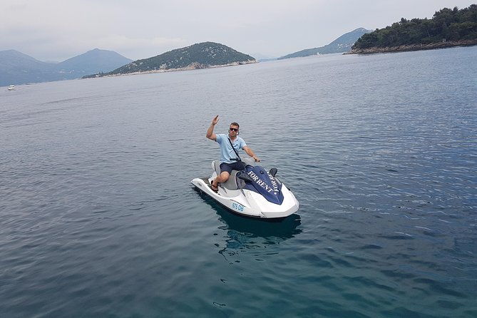explore-dubrovnik-by-sea-rent-a-jet-ski-yamaha-vx-1-4-or-8-hours