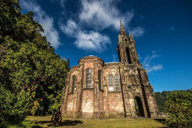 explore-furnas-by-van-full-day-tour-with-lunch-and-thermal-baths