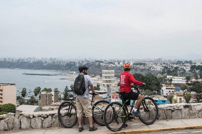 explore-lima-on-bike-coast-cycling-adventure