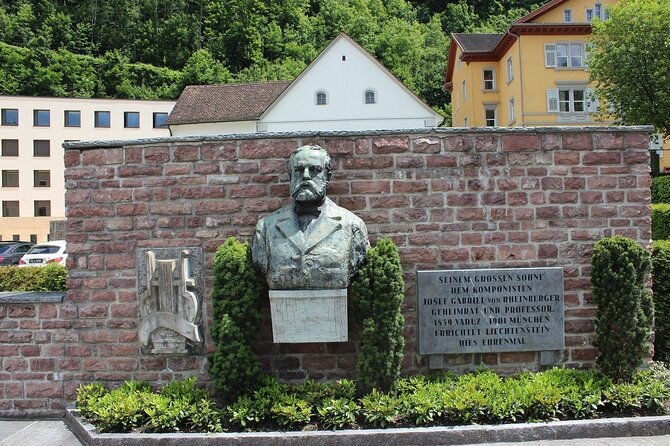 explore-vaduz-in-60-minutes-with-a-local