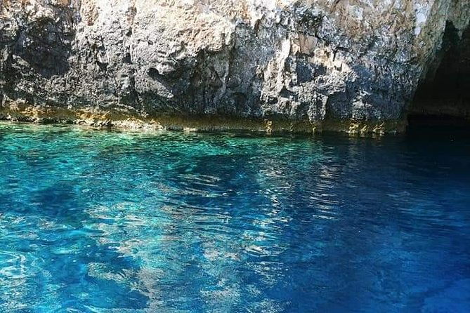 explore-zakynthos-island-with-adonis-boat-rental