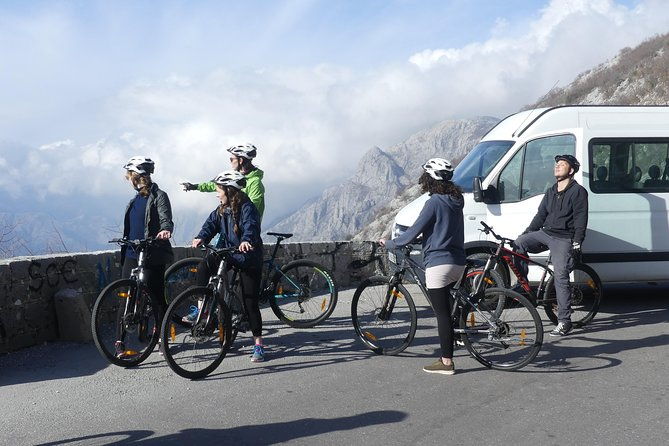 express-cable-car-ascent-25turns-epic-bike-descent