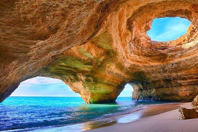 express-sup-tour-stop-inside-benagil-cave-small-group
