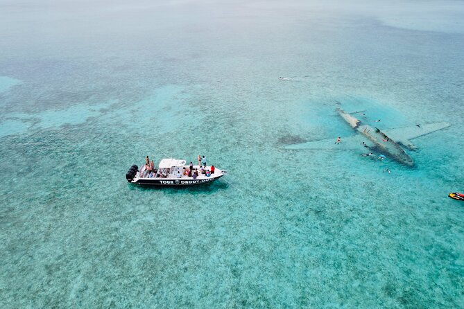 exuma-swimming-pigs-full-day-boat-tour