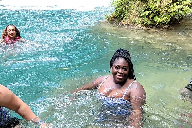 falmouth-blue-hole-river-tubing-with-lunch-combo
