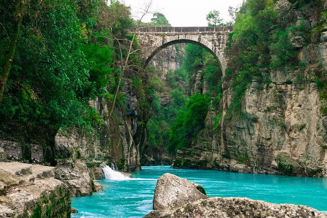 family-rafting-trip-at-koprulu-canyon-from-belek