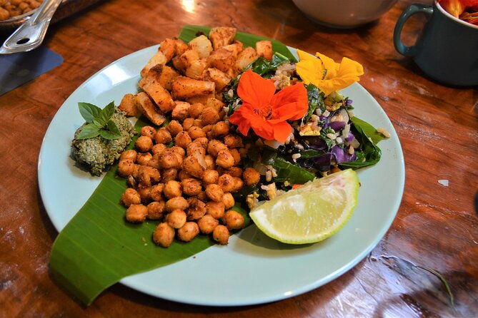 farm-to-table-cooking-class-at-kulaniapia-falls