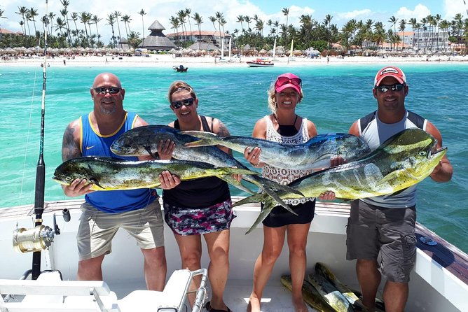 fishing-pro-charters-boat-excursion-sobre-las-olas