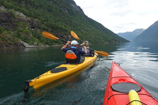fjord-paddle-in-hellesylt-half-day-kayaking-tour