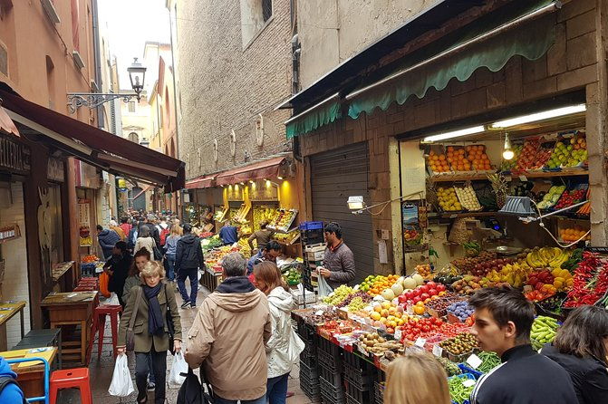 food-markets-tour-with-a-local