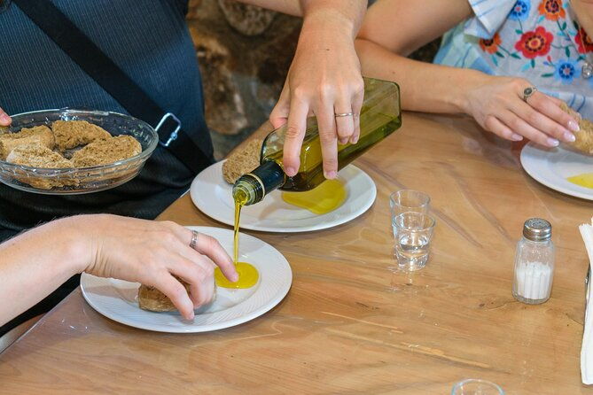 food-tasting-tour-of-chania-villages-2