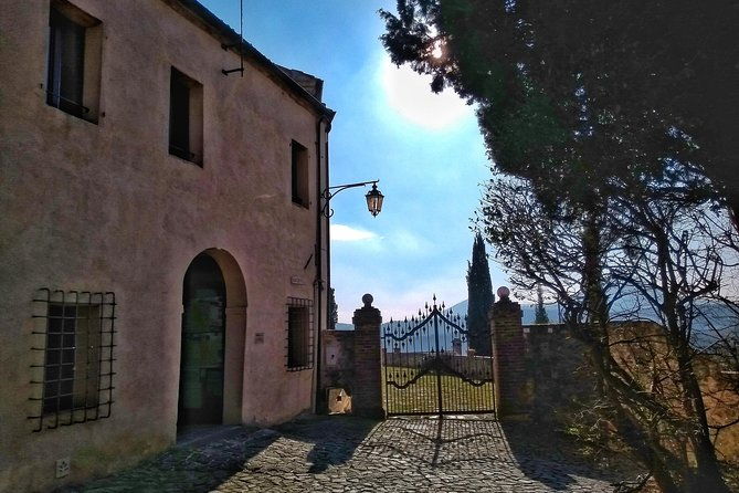 from-abano-montegrotto-tour-to-arqua-petrarca-medieval-village