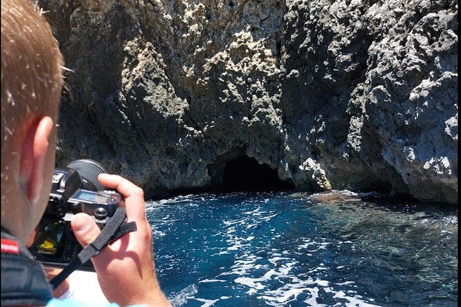 from-hvar-unforgettable-tour-to-the-island-vis-and-blue-cave