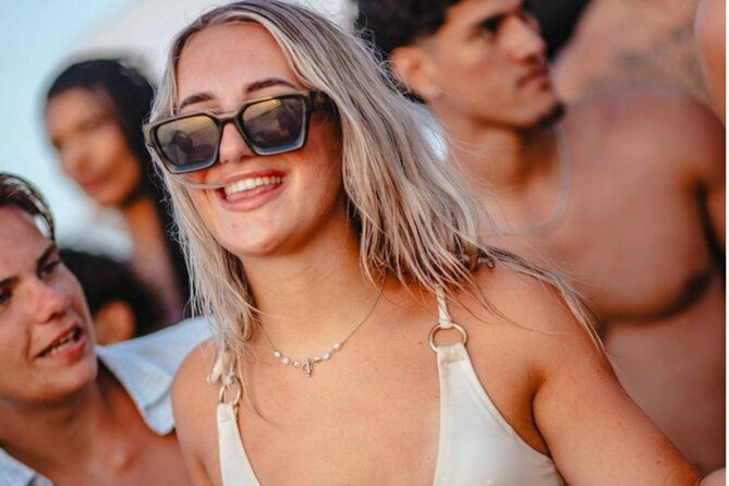 fuik-beach-boat-party