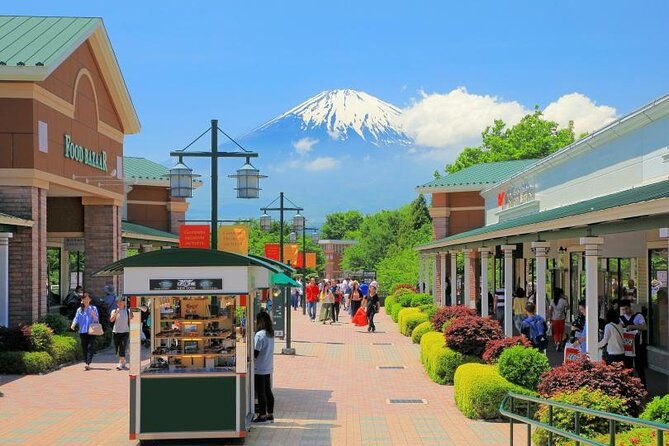 fuji-day-trip-to-hakone-pirate-boat-ropeway-gotemba-outlets