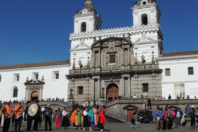 full-day-middle-of-the-world-cable-car-and-quito-city-shared-tour