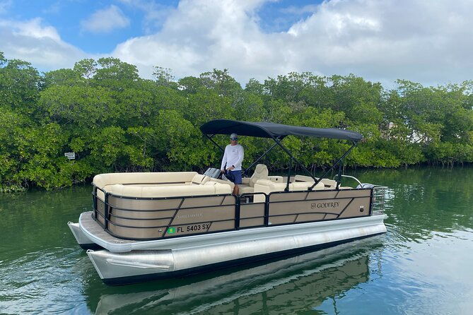 full-day-premium-24ft-pontoon-boat-with-cozy-lounge-upgrades