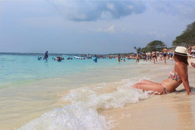 full-day-rosario-island-cholon-agua-azul-baru-and-free-snorkeling