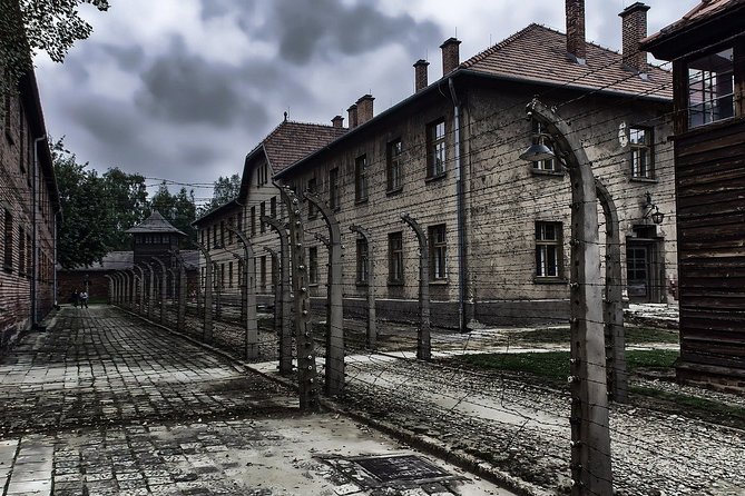 full-day-tour-of-auschwitz-birkenau-and-salt-mine-from-krakow