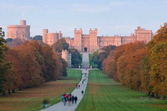 full-day-tour-stonehenge-and-windsor