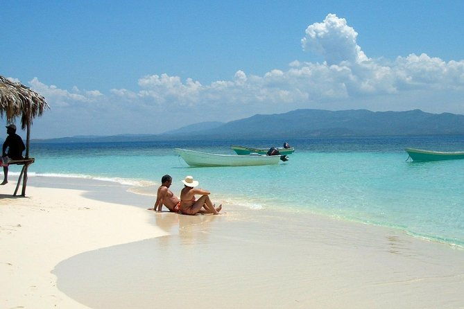 full-day-tour-to-paradise-island-cayo-arena
