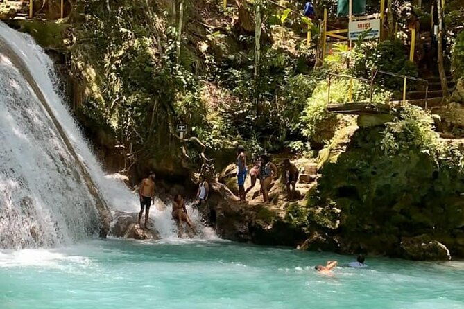 full-day-tour-to-the-blue-hole-and-dunns-river-falls