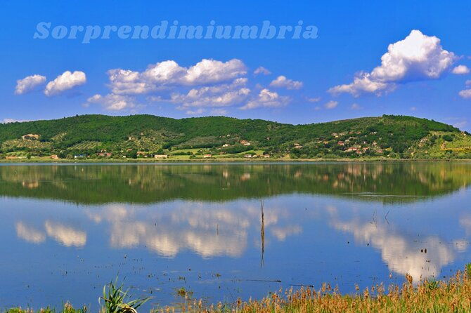fun-kayaking-in-lake-trasimeno-with-lunch-umbria